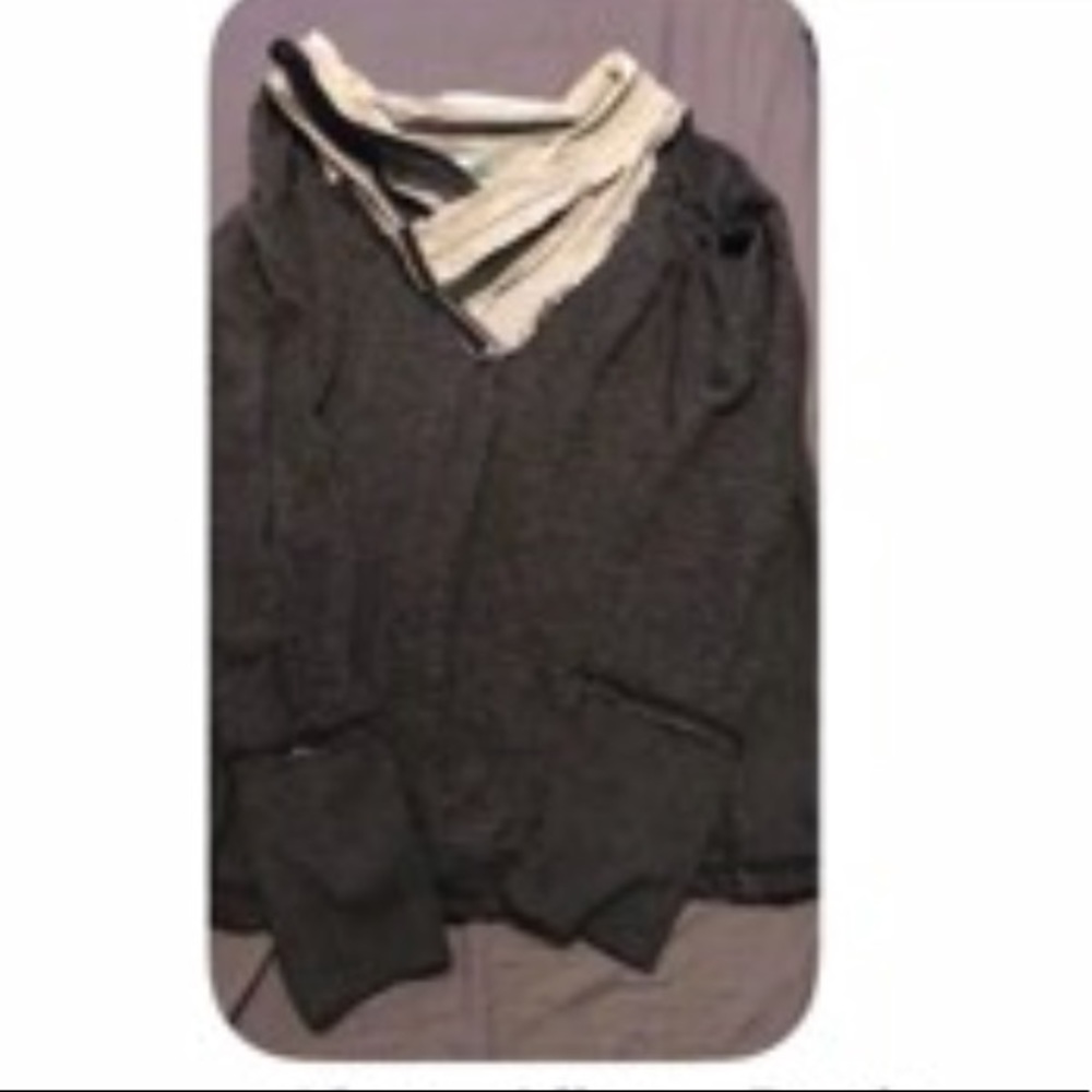 Thin pullover